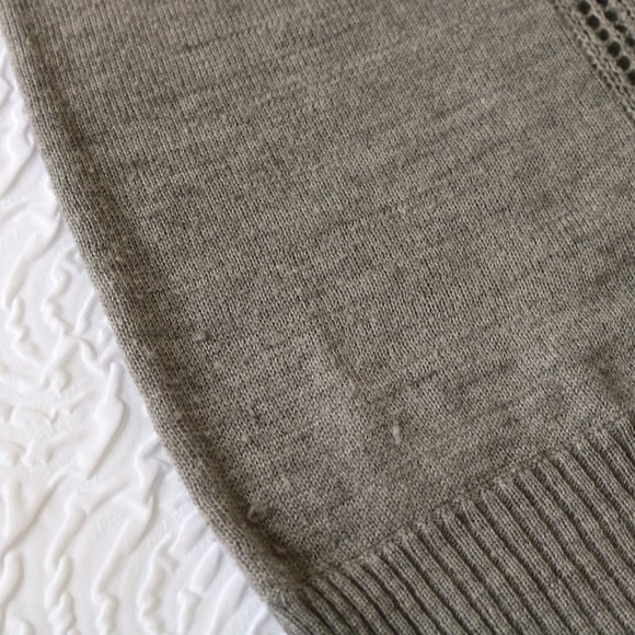 World Wide Love Long Sleeve Sweater - Picture 4 of 7